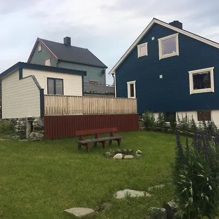 Blue House I At The End Of The World Apartamento